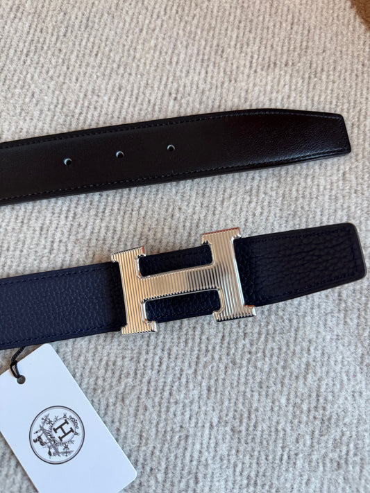 Hermès 32mm belt buckle & reversible leather strap